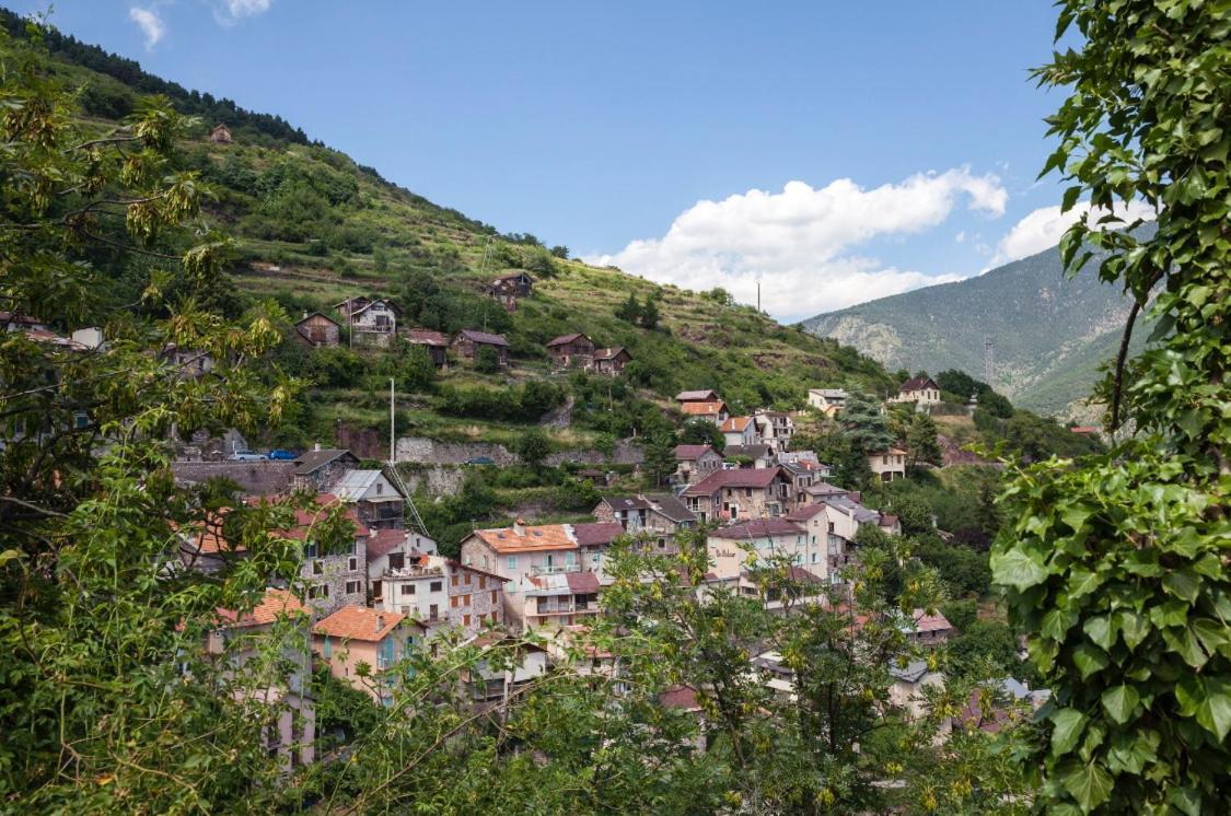 Auberge Lo Robur Roure Bagian luar foto