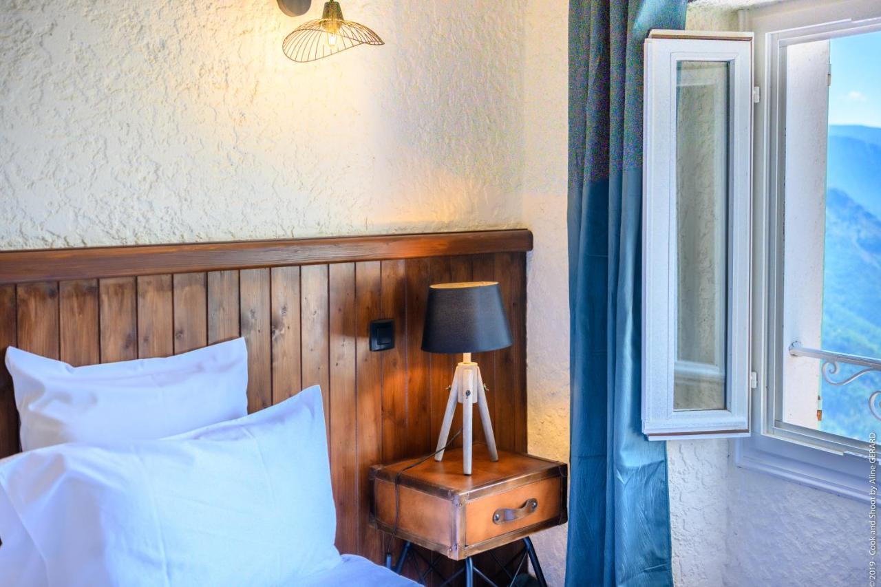 Auberge Lo Robur Roure Bagian luar foto