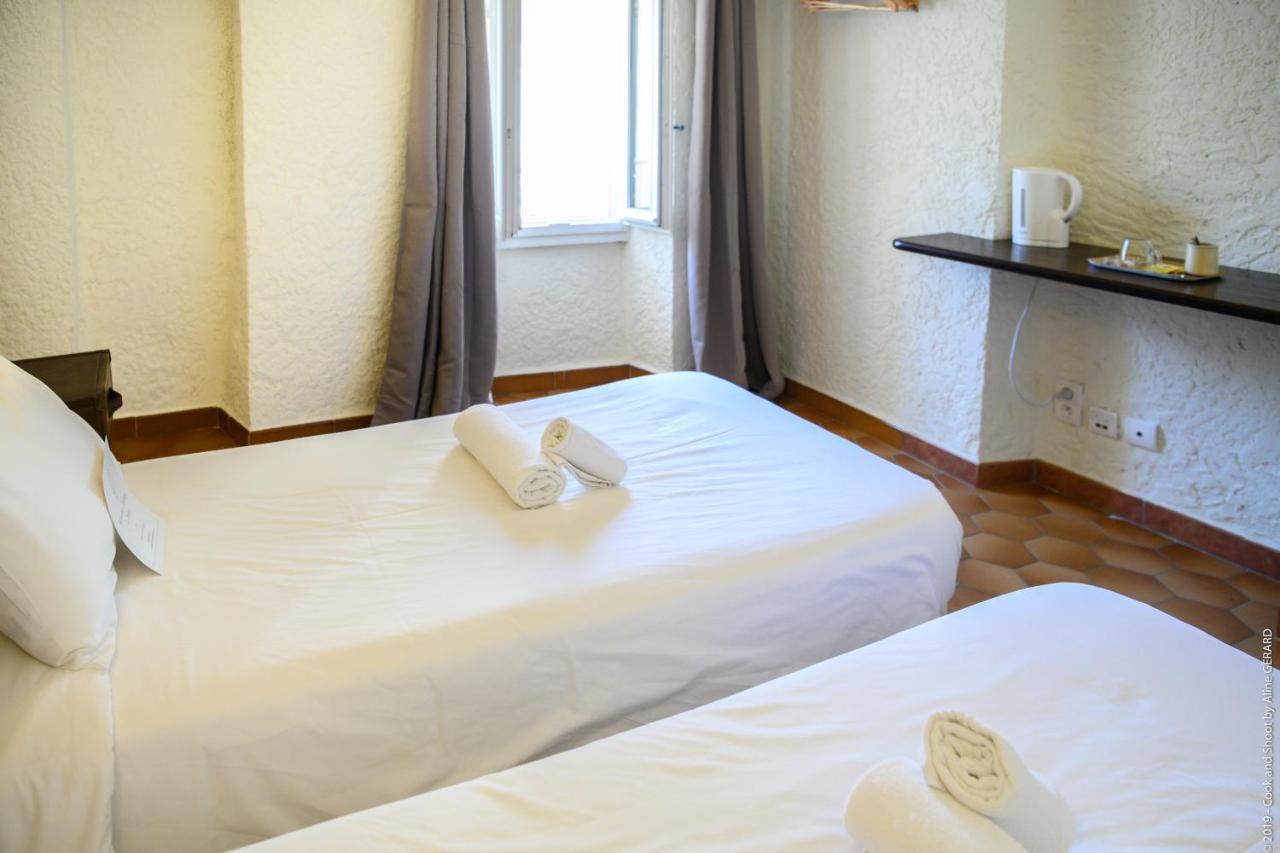 Auberge Lo Robur Roure Bagian luar foto