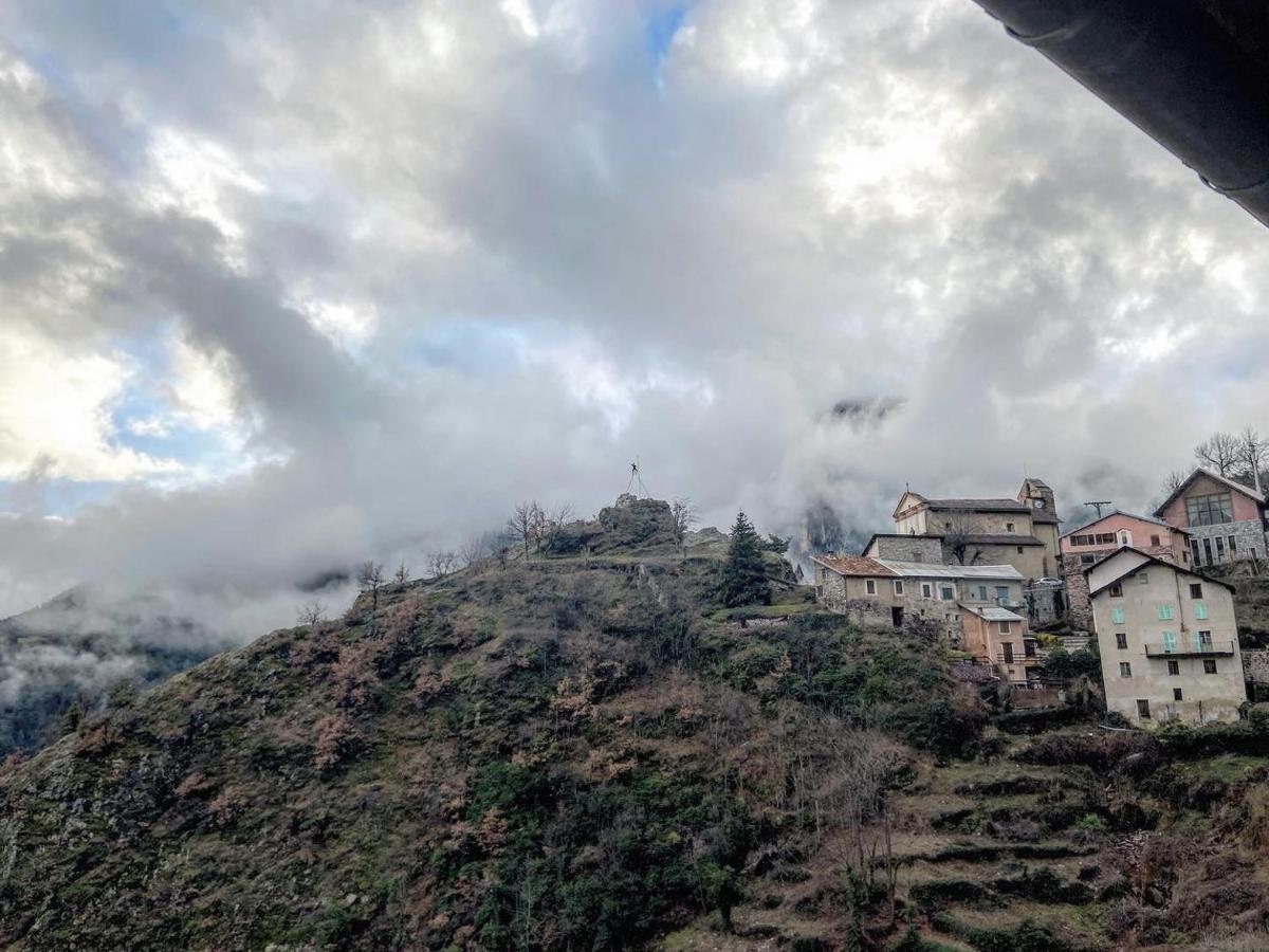 Auberge Lo Robur Roure Bagian luar foto