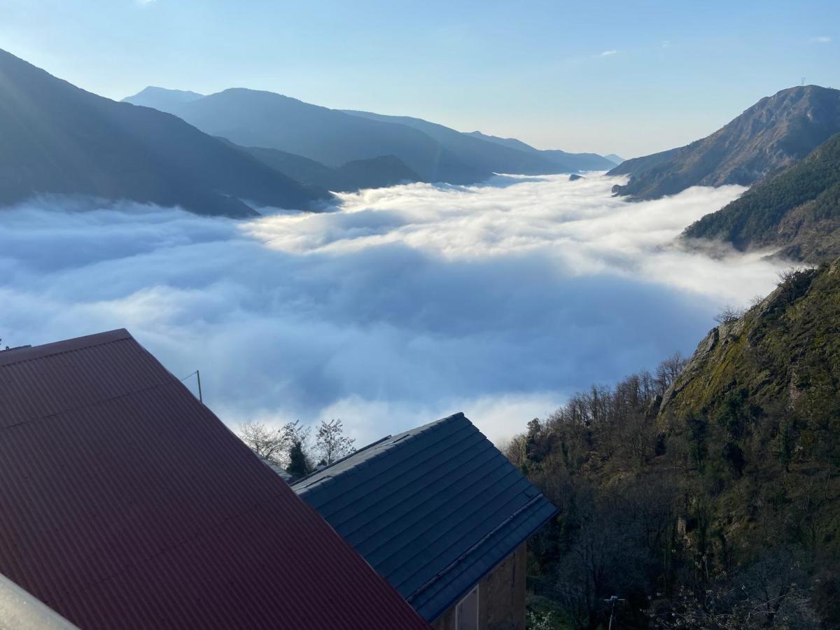 Auberge Lo Robur Roure Bagian luar foto